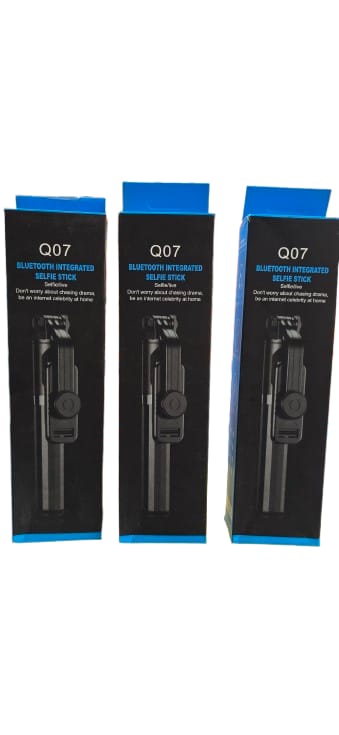 Selfie Stick with Bluetooth Remote, Foldable Tripod Stand