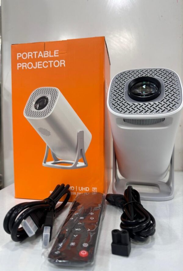 PORTABLE PROJECTOR